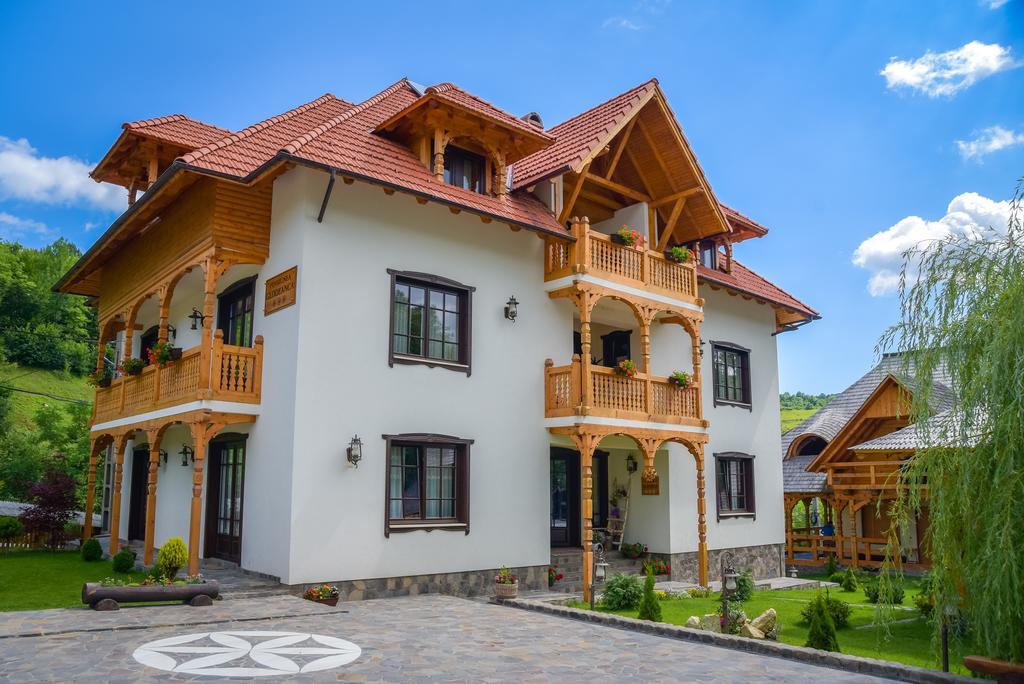 Pensiunea Glodeanca Exterior foto
